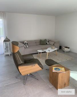 Photo 27 · Attic Penthouse with Lake View — Zürich Seefeld · Busswil